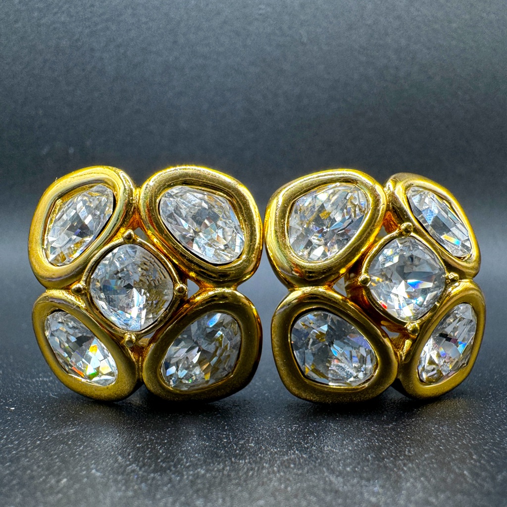 Lot 1502 18k Gold Plated Christian Dior Vintage Crystals Clip On Earrings 150$